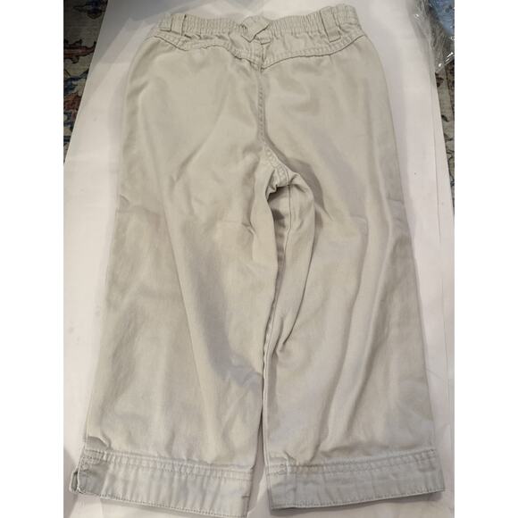 Preowned Girls Circo Khaki Cropped Pants With Embroidery Size 6x - Picture 2 of 4
